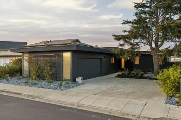 Luxury Lagoonfront Retreat | 3BR, 3BA - Image 5